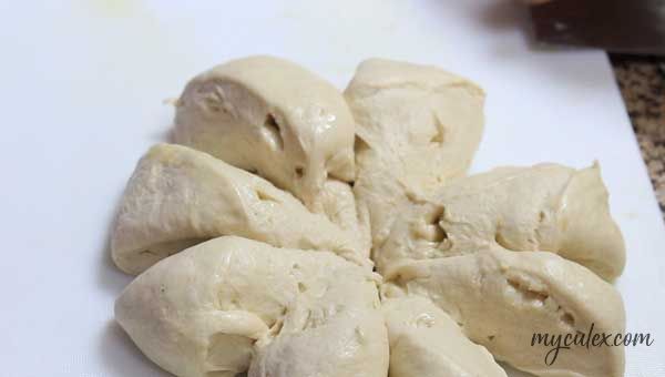 knead dough Manakeesh
