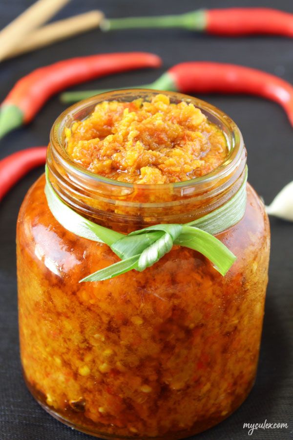Hot Fresh Chili Garlic Sauce | Schezwan Chutney