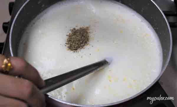 Add cardamom- fenned- cloves powder