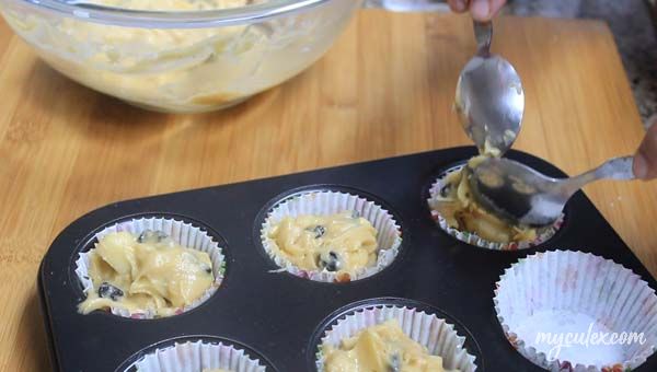 12 fill the muffin tins