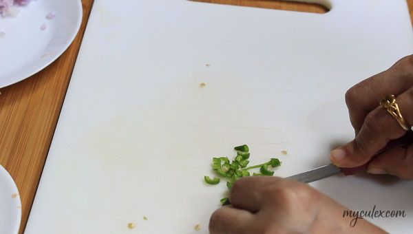 chop green chili