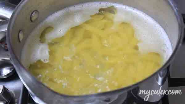 1. Marinara pasta. Cook pasta in water.
