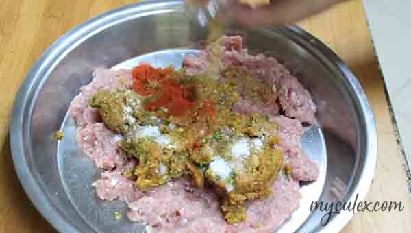 6.. Add remaining dry spices for kofta & some lime juice.