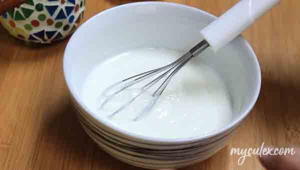 3. Sindhi Karnbho Karbho. Beat yoghurt to smoothen it.